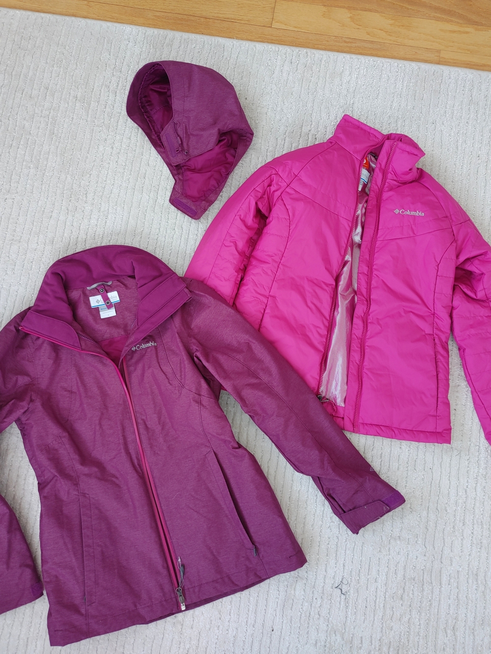Columbia Women's Magenta Softshell Jacket